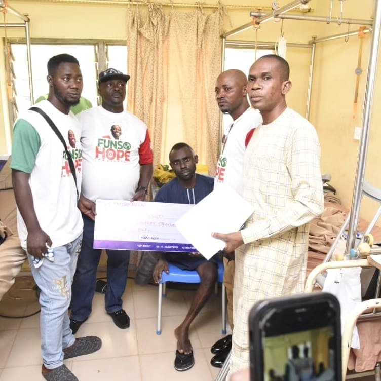 Direct outreach programme by the Funso Ayeni Foundation to offset hospital bills, Federal Medical Center, Ido, 2022.